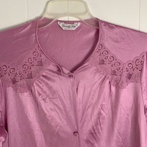 Vintage vanity fair nightgown